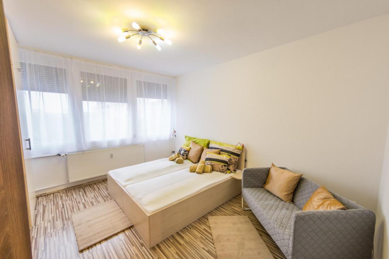 Central Home- Pesterzsebet บูดาเปสต์ ภายนอก รูปภาพ